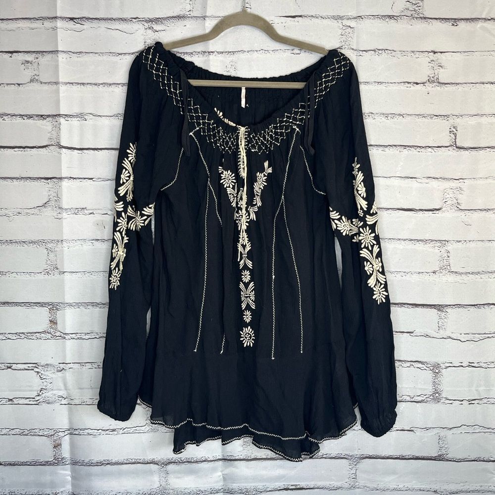 Free People Boho Peasant Blouse Black Embroidered Rayon Top SZ SP Festival Y2K